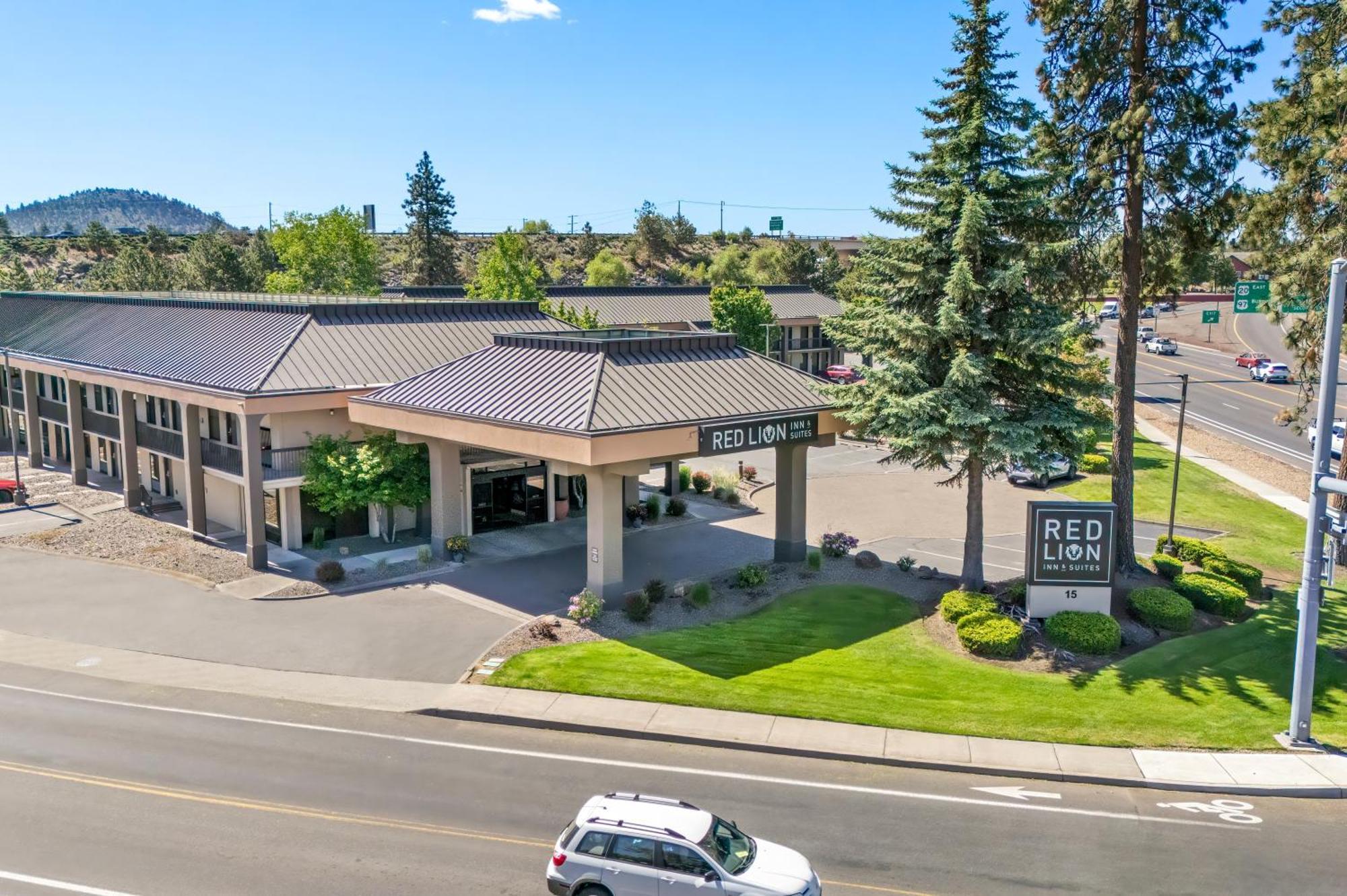 Red Lion Inn & Suites Deschutes River - Bend Eksteriør billede